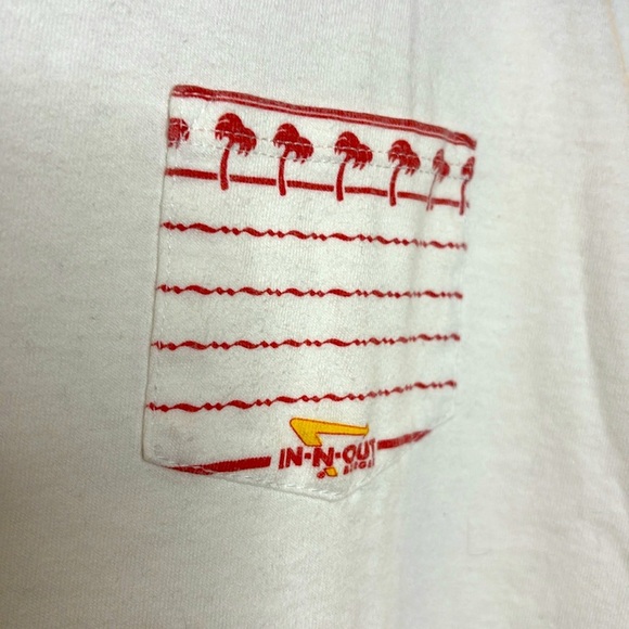 GC IN AND OUT BURGER T-SHIRT youth size large cotton white - Picture 3 of 5